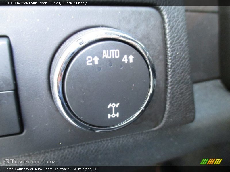 Black / Ebony 2010 Chevrolet Suburban LT 4x4