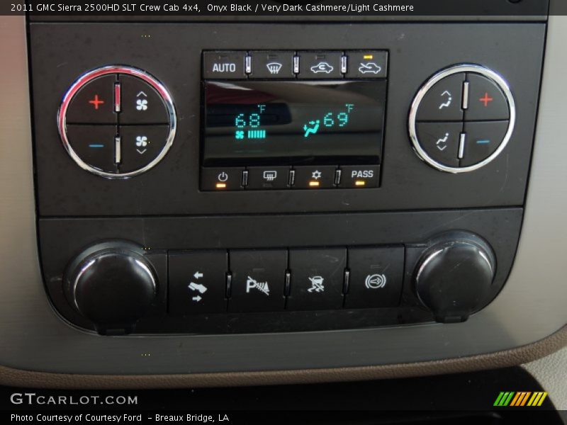 Onyx Black / Very Dark Cashmere/Light Cashmere 2011 GMC Sierra 2500HD SLT Crew Cab 4x4