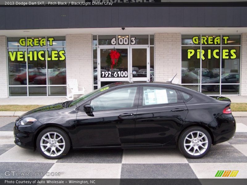 Pitch Black / Black/Light Diesel Gray 2013 Dodge Dart SXT