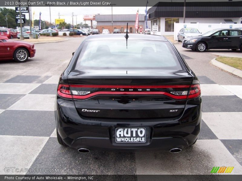 Pitch Black / Black/Light Diesel Gray 2013 Dodge Dart SXT