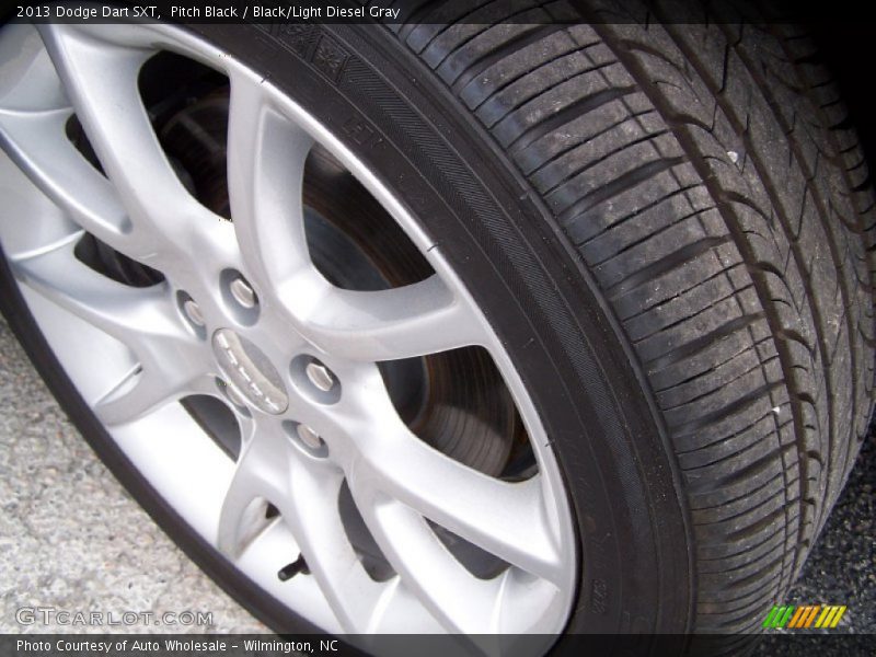 Pitch Black / Black/Light Diesel Gray 2013 Dodge Dart SXT