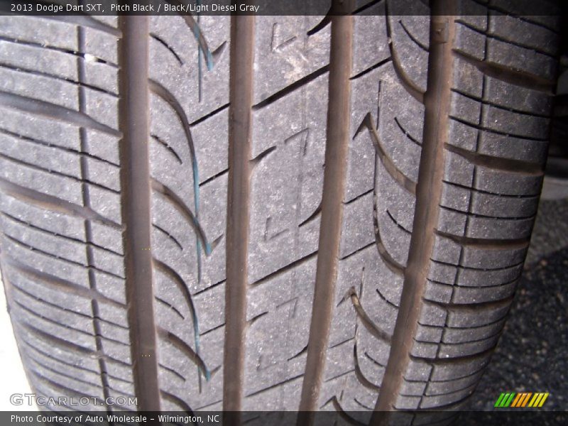 Pitch Black / Black/Light Diesel Gray 2013 Dodge Dart SXT