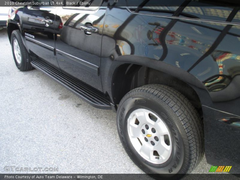 Black / Ebony 2010 Chevrolet Suburban LT 4x4