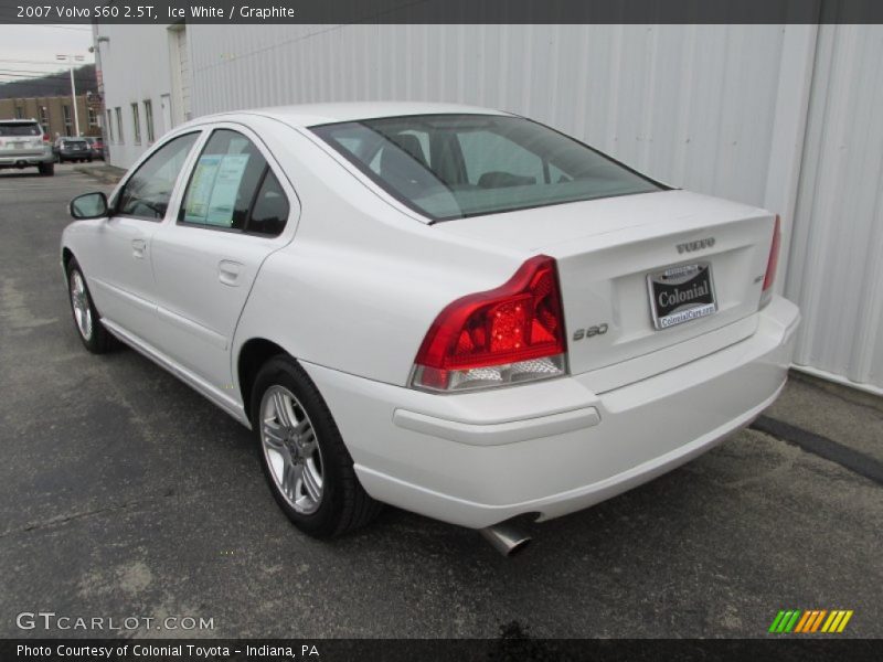 Ice White / Graphite 2007 Volvo S60 2.5T