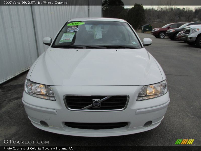 Ice White / Graphite 2007 Volvo S60 2.5T