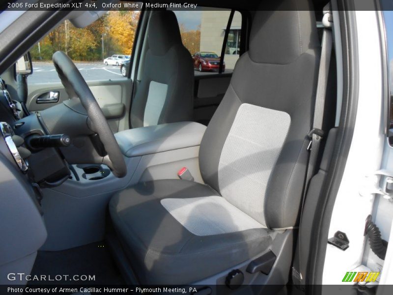 Oxford White / Medium Flint Grey 2006 Ford Expedition XLT 4x4