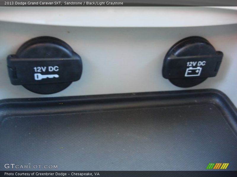 Sandstone / Black/Light Graystone 2013 Dodge Grand Caravan SXT