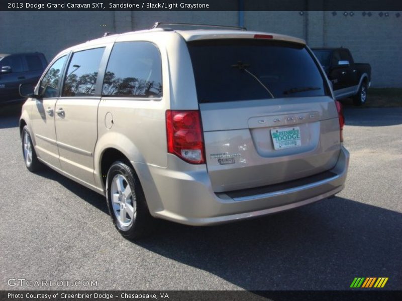 Sandstone / Black/Light Graystone 2013 Dodge Grand Caravan SXT