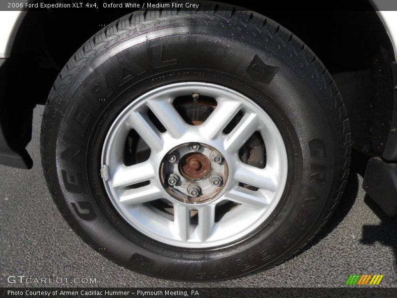 Oxford White / Medium Flint Grey 2006 Ford Expedition XLT 4x4