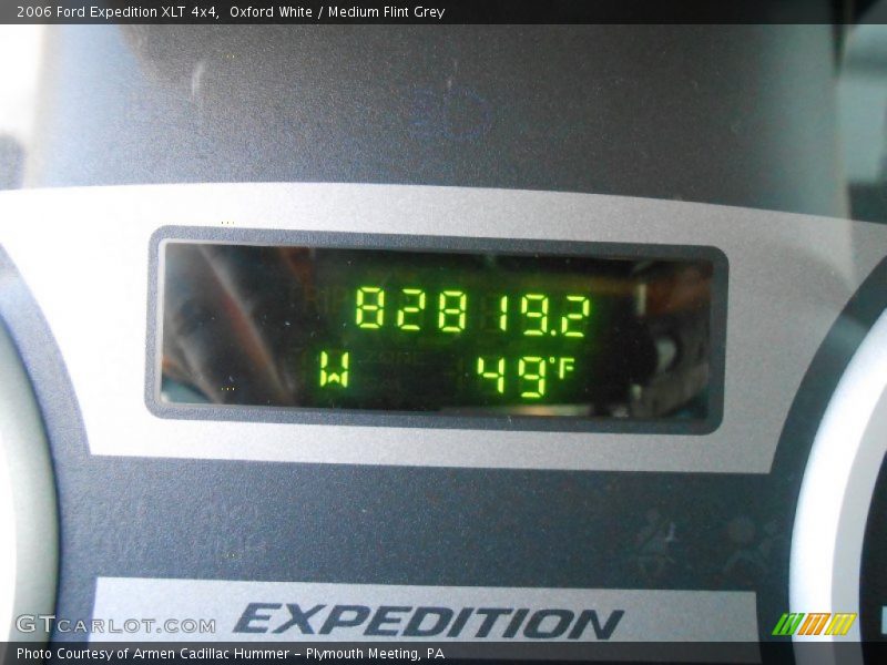 Oxford White / Medium Flint Grey 2006 Ford Expedition XLT 4x4