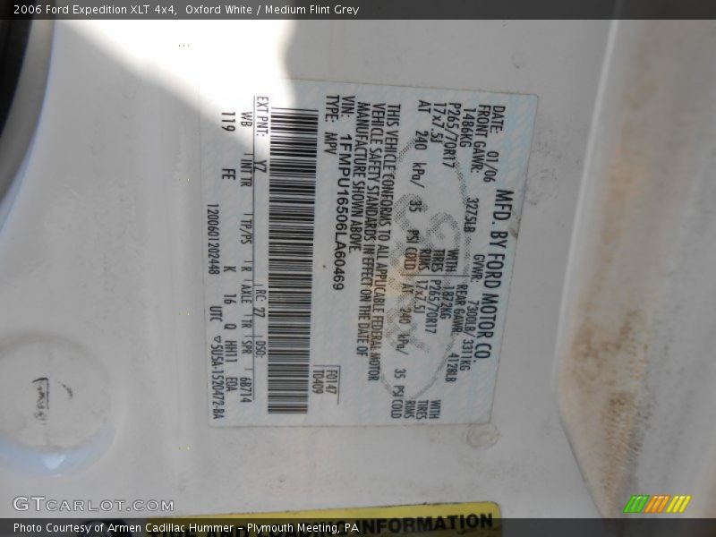 Oxford White / Medium Flint Grey 2006 Ford Expedition XLT 4x4