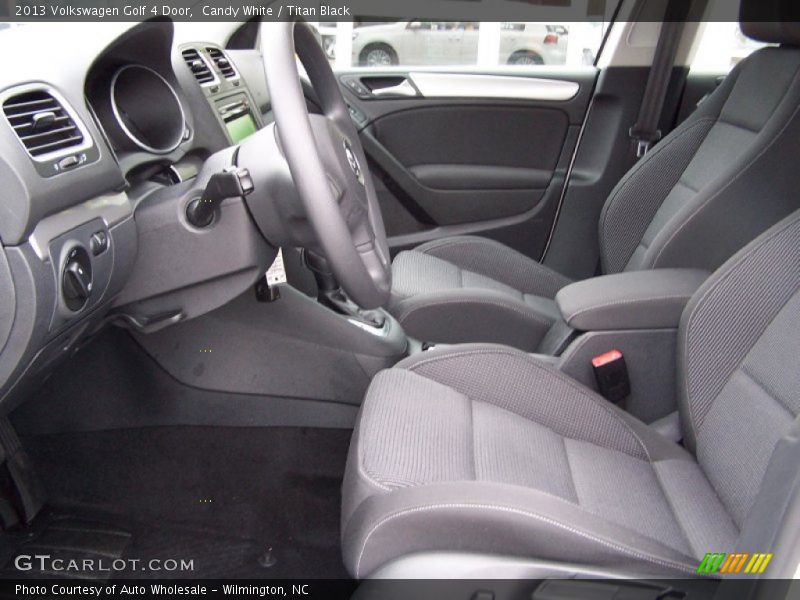 Candy White / Titan Black 2013 Volkswagen Golf 4 Door