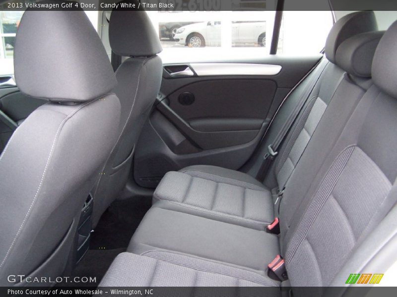 Candy White / Titan Black 2013 Volkswagen Golf 4 Door
