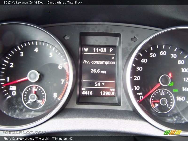 Candy White / Titan Black 2013 Volkswagen Golf 4 Door