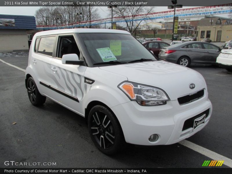 Clear White/Grey Graphics / Black Leather 2011 Kia Soul White Tiger Special Edition