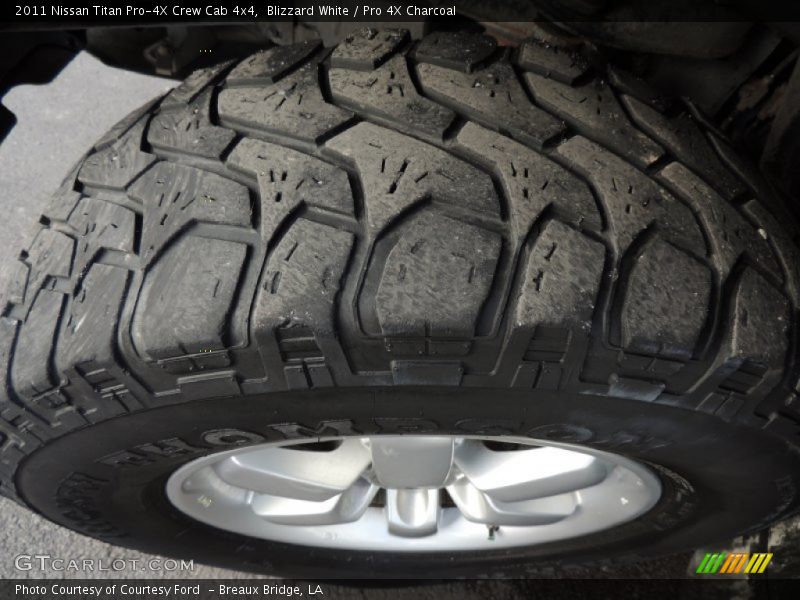 Blizzard White / Pro 4X Charcoal 2011 Nissan Titan Pro-4X Crew Cab 4x4