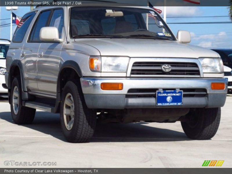 Beige Pearl / Oak 1998 Toyota 4Runner SR5