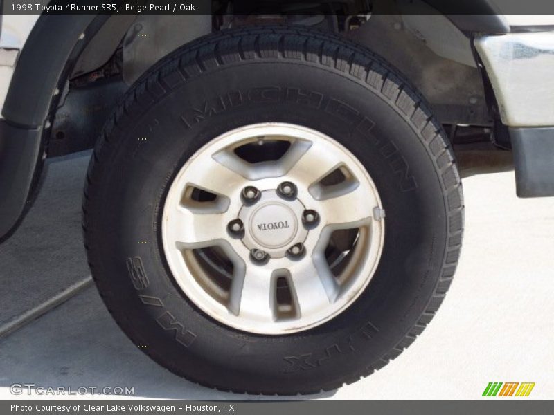 Beige Pearl / Oak 1998 Toyota 4Runner SR5