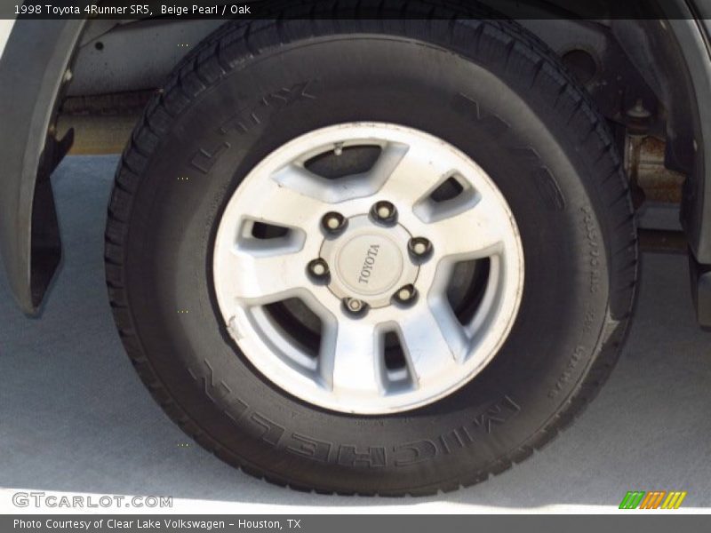 Beige Pearl / Oak 1998 Toyota 4Runner SR5
