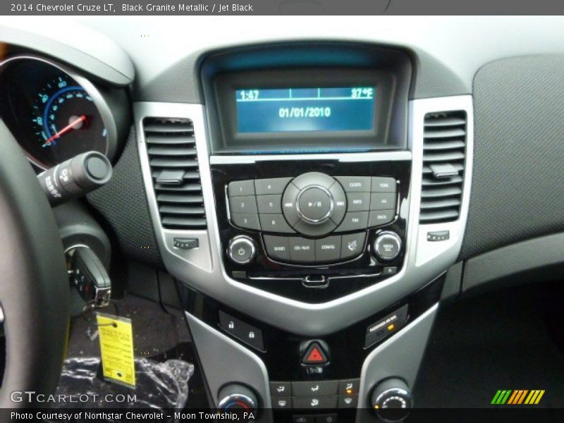 Black Granite Metallic / Jet Black 2014 Chevrolet Cruze LT