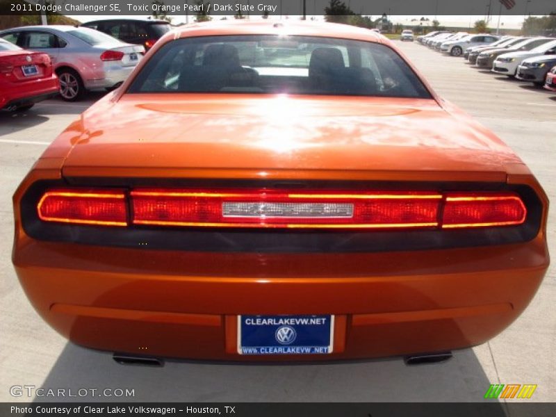Toxic Orange Pearl / Dark Slate Gray 2011 Dodge Challenger SE