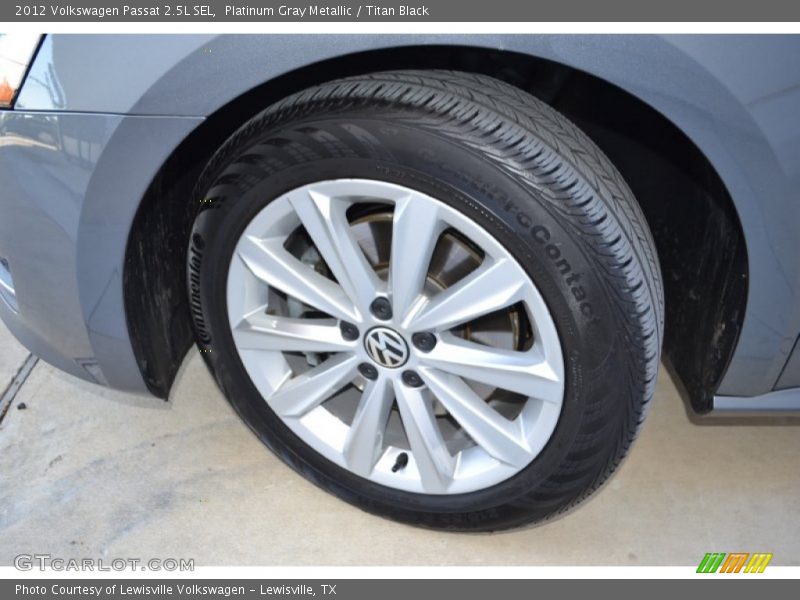 Platinum Gray Metallic / Titan Black 2012 Volkswagen Passat 2.5L SEL