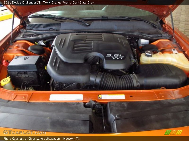 Toxic Orange Pearl / Dark Slate Gray 2011 Dodge Challenger SE