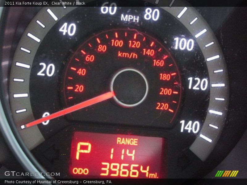 Clear White / Black 2011 Kia Forte Koup EX