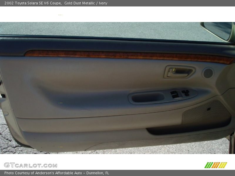 Gold Dust Metallic / Ivory 2002 Toyota Solara SE V6 Coupe