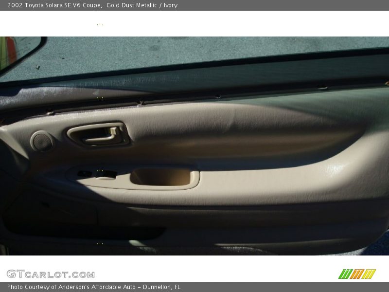 Gold Dust Metallic / Ivory 2002 Toyota Solara SE V6 Coupe
