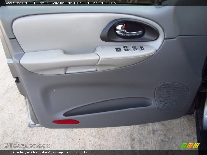 Graystone Metallic / Light Cashmere/Ebony 2006 Chevrolet TrailBlazer LS