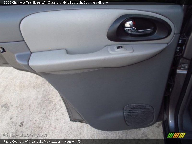 Graystone Metallic / Light Cashmere/Ebony 2006 Chevrolet TrailBlazer LS