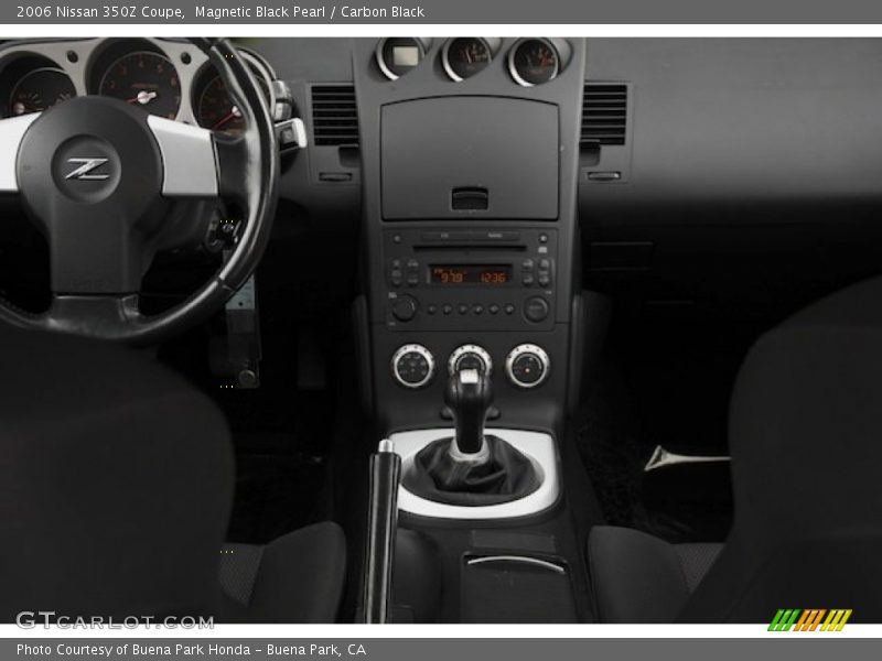 Magnetic Black Pearl / Carbon Black 2006 Nissan 350Z Coupe