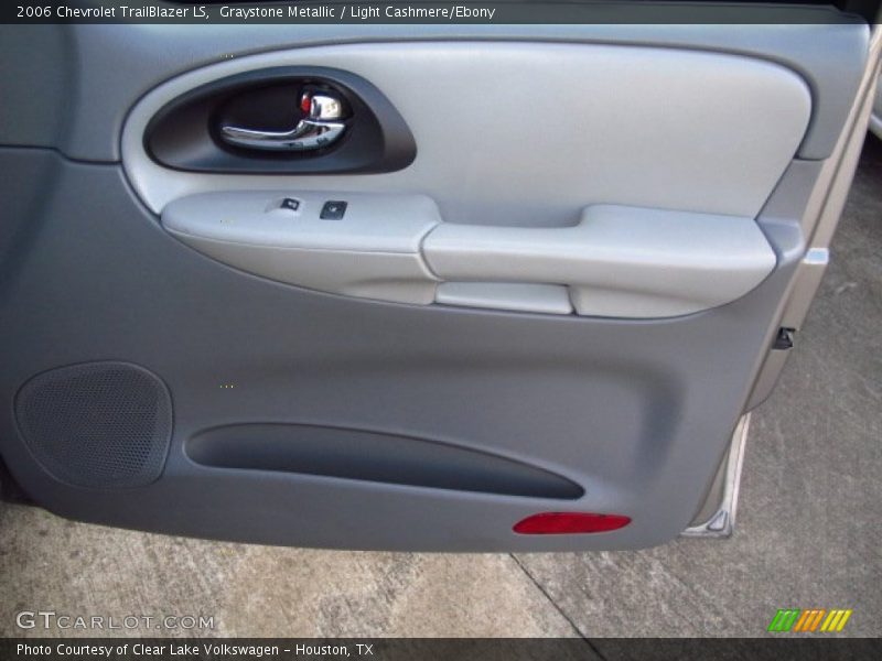 Graystone Metallic / Light Cashmere/Ebony 2006 Chevrolet TrailBlazer LS