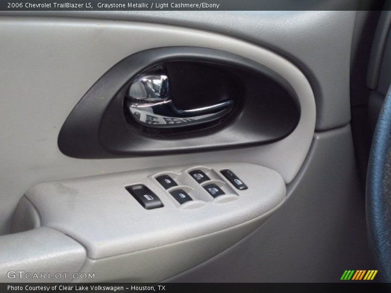 Graystone Metallic / Light Cashmere/Ebony 2006 Chevrolet TrailBlazer LS