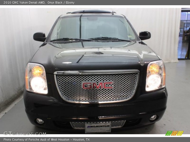 Onyx Black / Ebony 2010 GMC Yukon Denali AWD