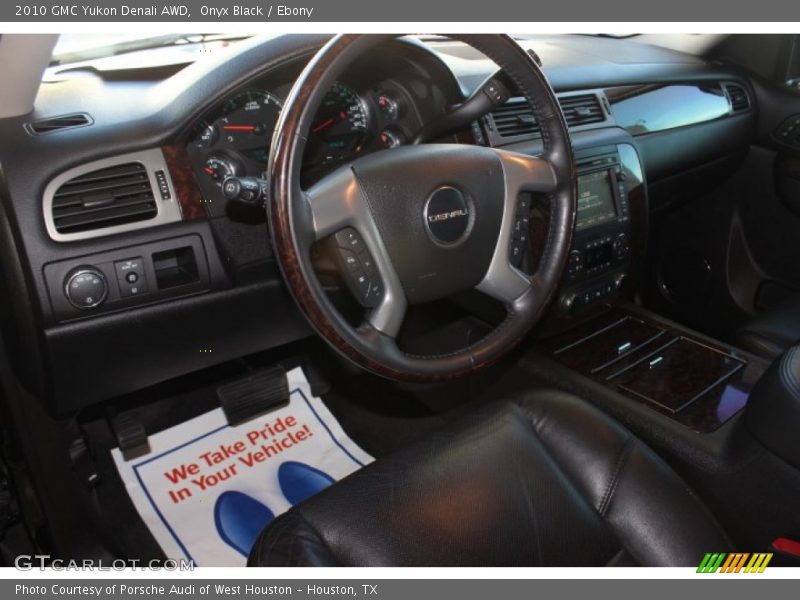 Onyx Black / Ebony 2010 GMC Yukon Denali AWD