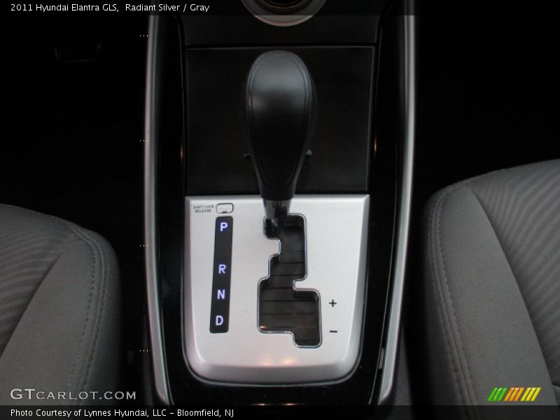 Radiant Silver / Gray 2011 Hyundai Elantra GLS