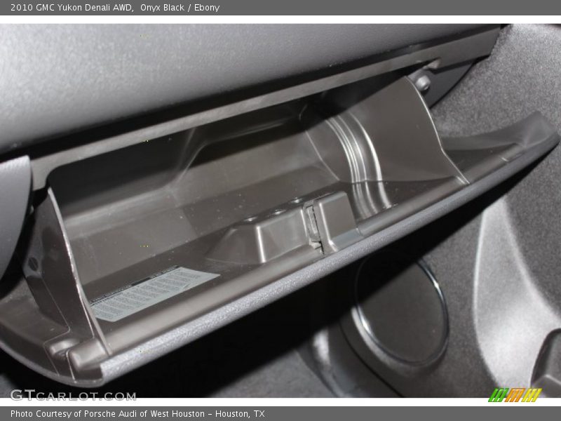 Onyx Black / Ebony 2010 GMC Yukon Denali AWD