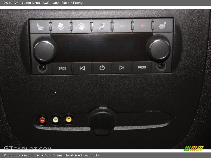 Onyx Black / Ebony 2010 GMC Yukon Denali AWD