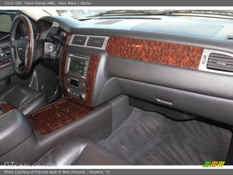 Onyx Black / Ebony 2010 GMC Yukon Denali AWD