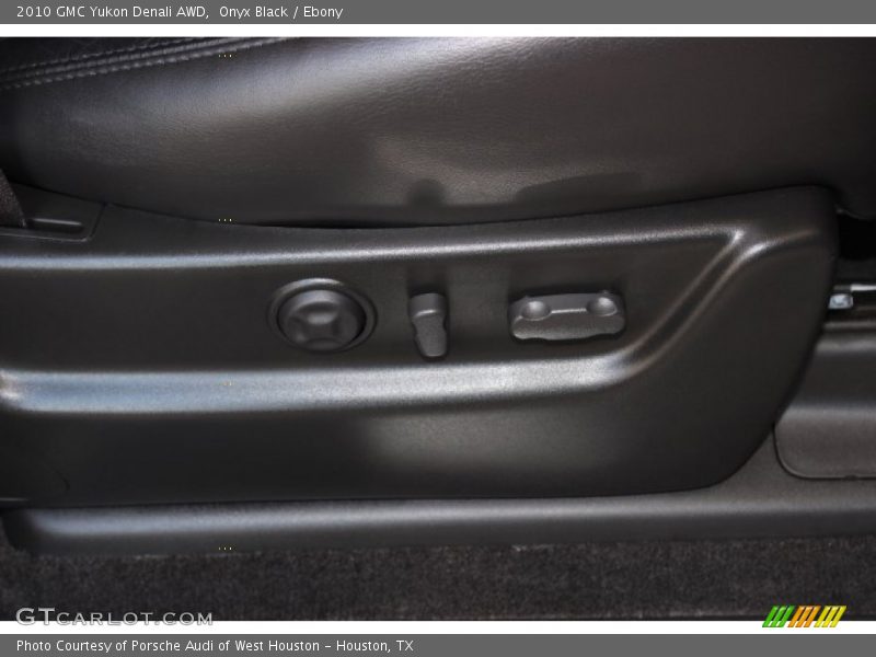 Onyx Black / Ebony 2010 GMC Yukon Denali AWD