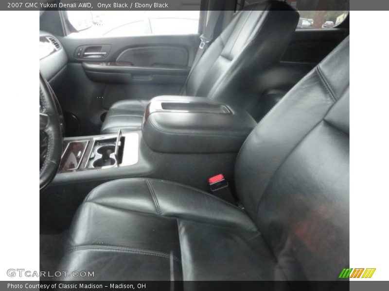 Onyx Black / Ebony Black 2007 GMC Yukon Denali AWD