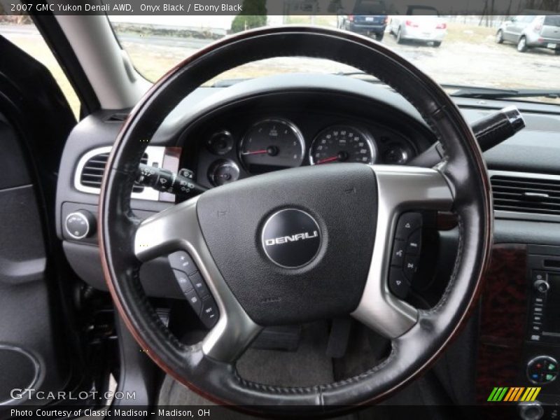 Onyx Black / Ebony Black 2007 GMC Yukon Denali AWD