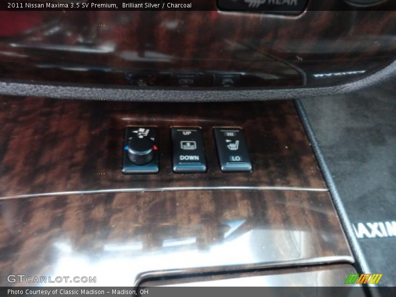 Brilliant Silver / Charcoal 2011 Nissan Maxima 3.5 SV Premium