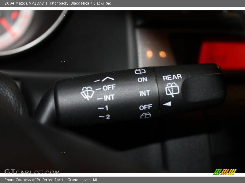 Black Mica / Black/Red 2004 Mazda MAZDA3 s Hatchback