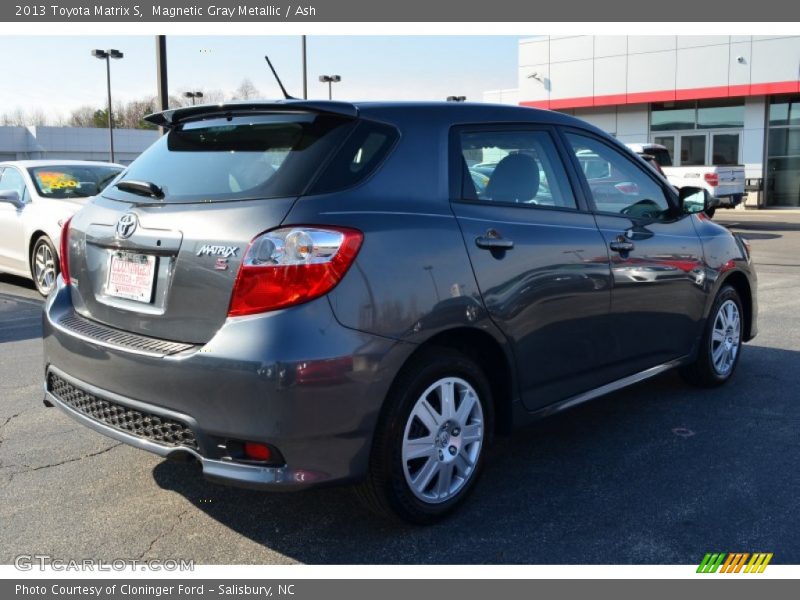 Magnetic Gray Metallic / Ash 2013 Toyota Matrix S