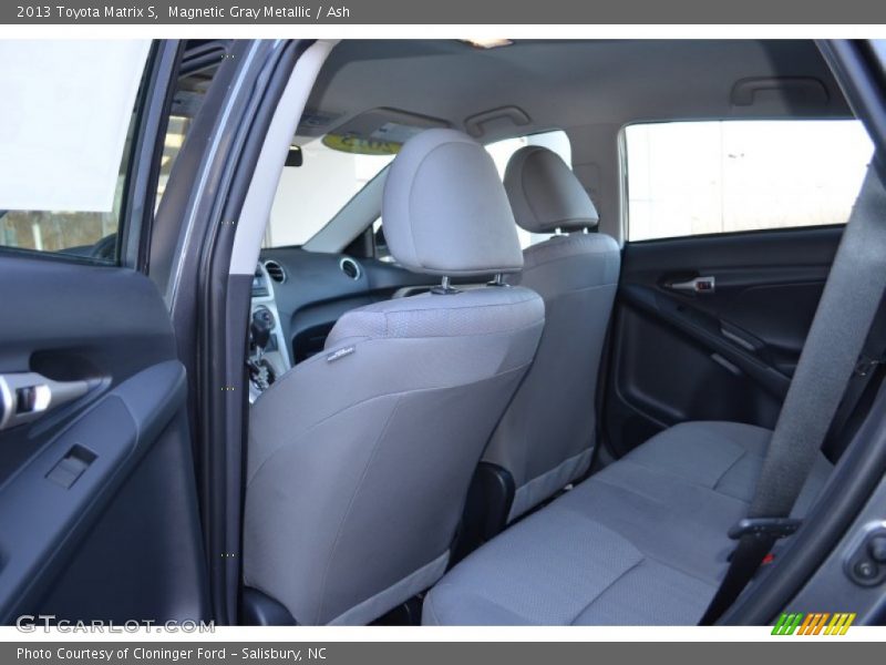 Magnetic Gray Metallic / Ash 2013 Toyota Matrix S