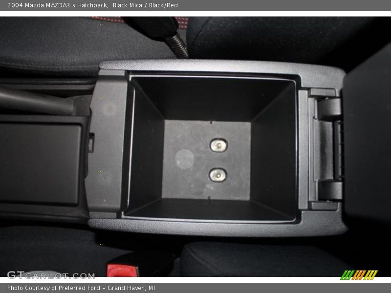 Black Mica / Black/Red 2004 Mazda MAZDA3 s Hatchback