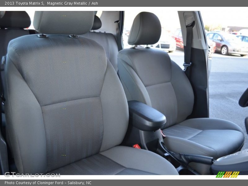 Magnetic Gray Metallic / Ash 2013 Toyota Matrix S